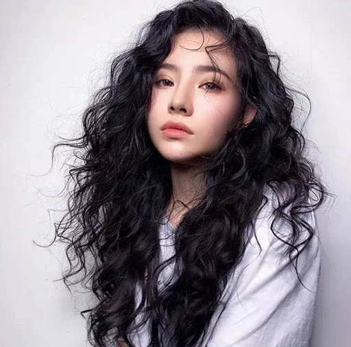 50+ mẫu tóc xoăn hippie bồng bềnh dẫn đầu xu hướng năm 2026 cuốn hút